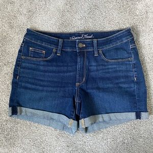 Universal Thread Mid Rise Cuffed Midi Shorts
